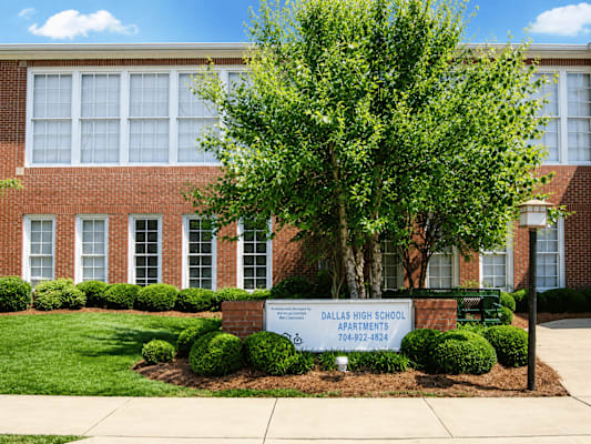 Dallas High School property